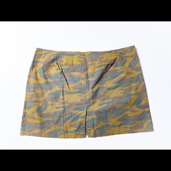 Victoria Secret Mini Skirt Green Camo Size XS - Picture 2 of 5